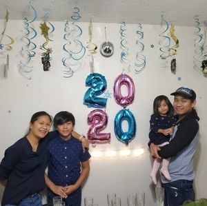 Meet your Posher, Charina